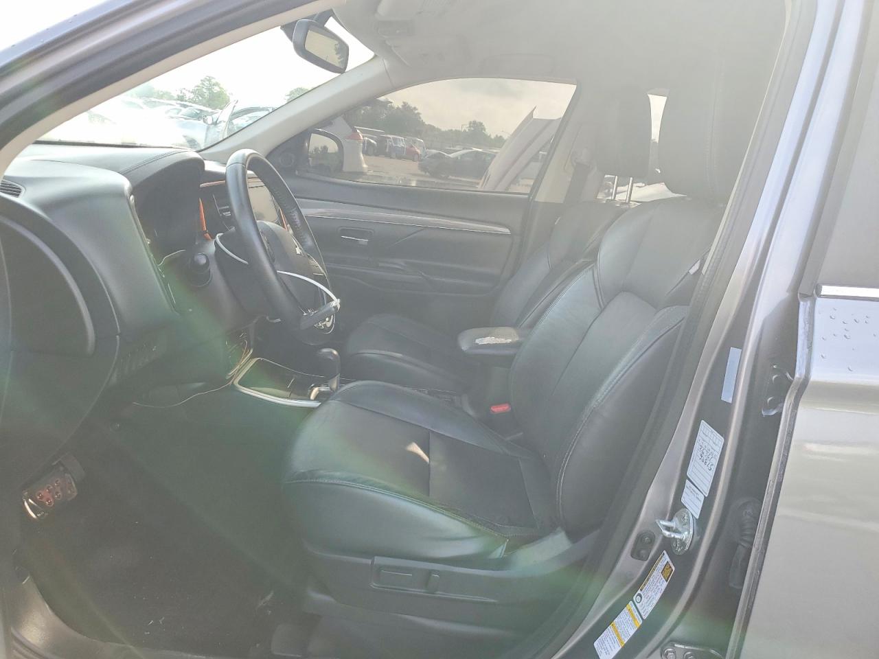 2019 MITSUBISHI OUTLANDER