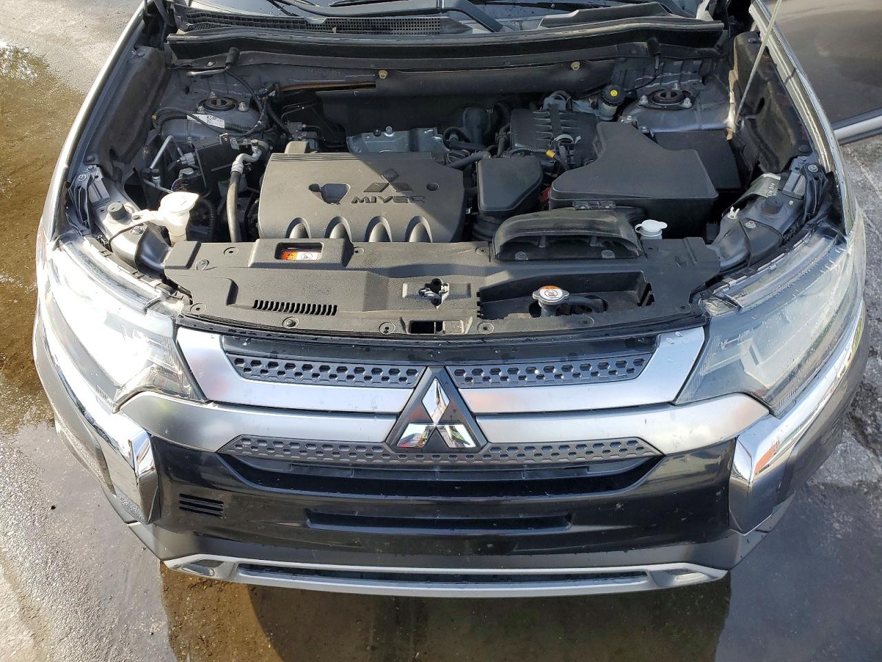 2019 MITSUBISHI OUTLANDER