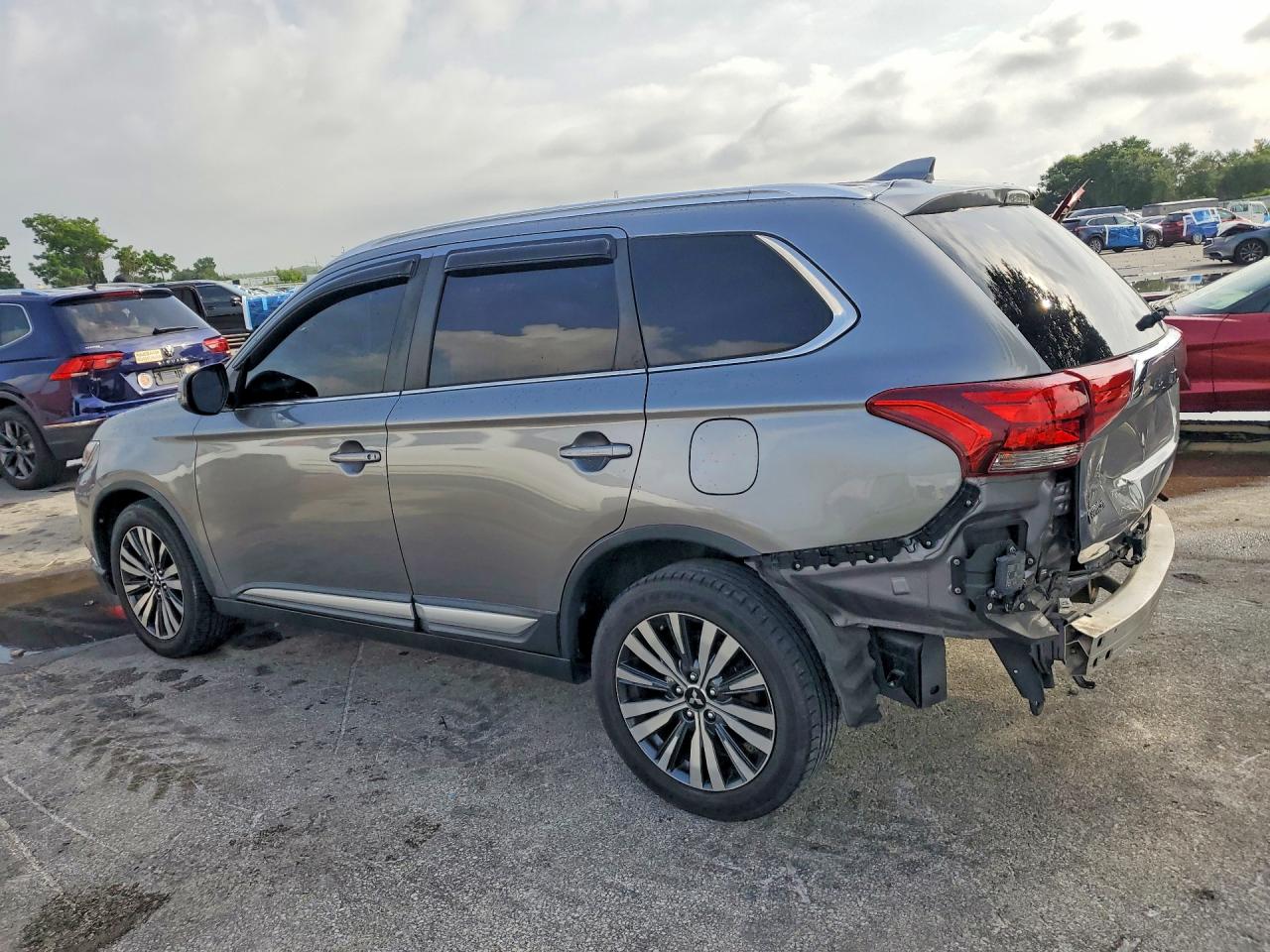 2019 MITSUBISHI OUTLANDER