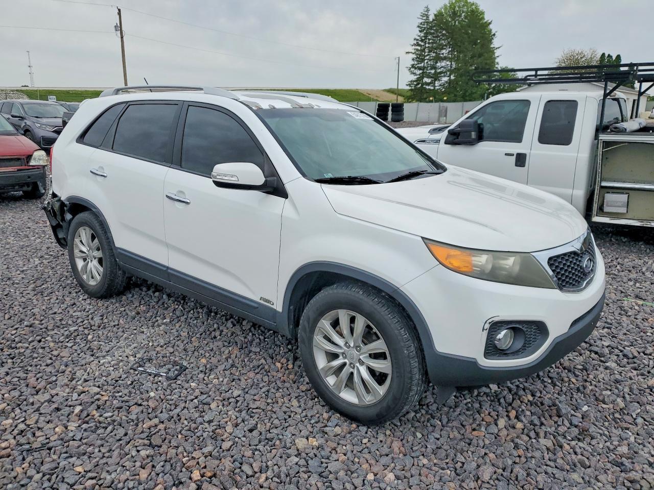 2011 KIA SORENTO