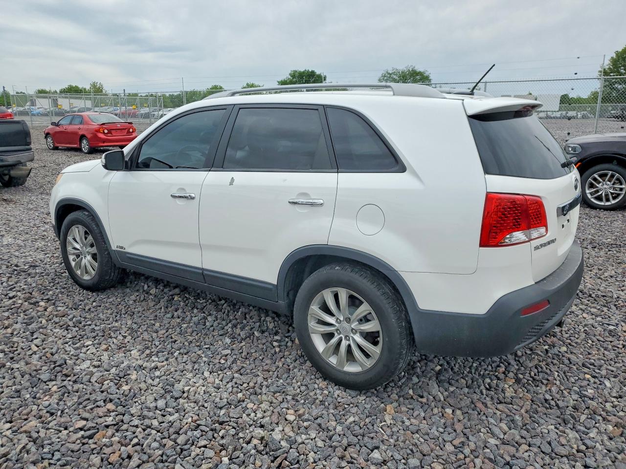 2011 KIA SORENTO