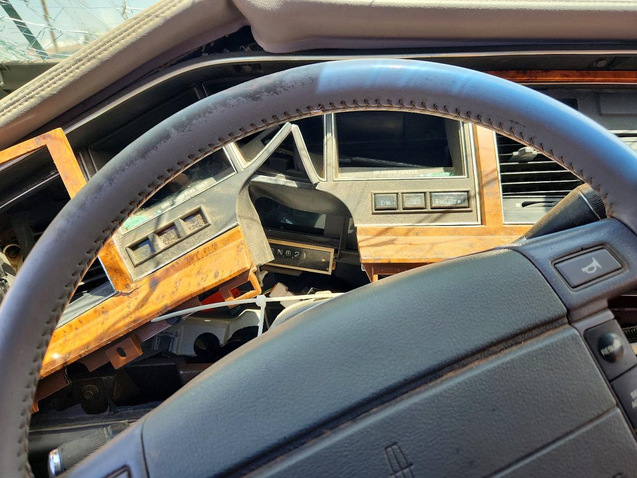 1994 LINCOLN TOWNCAR