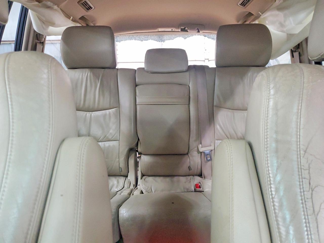 2004 LEXUS GX