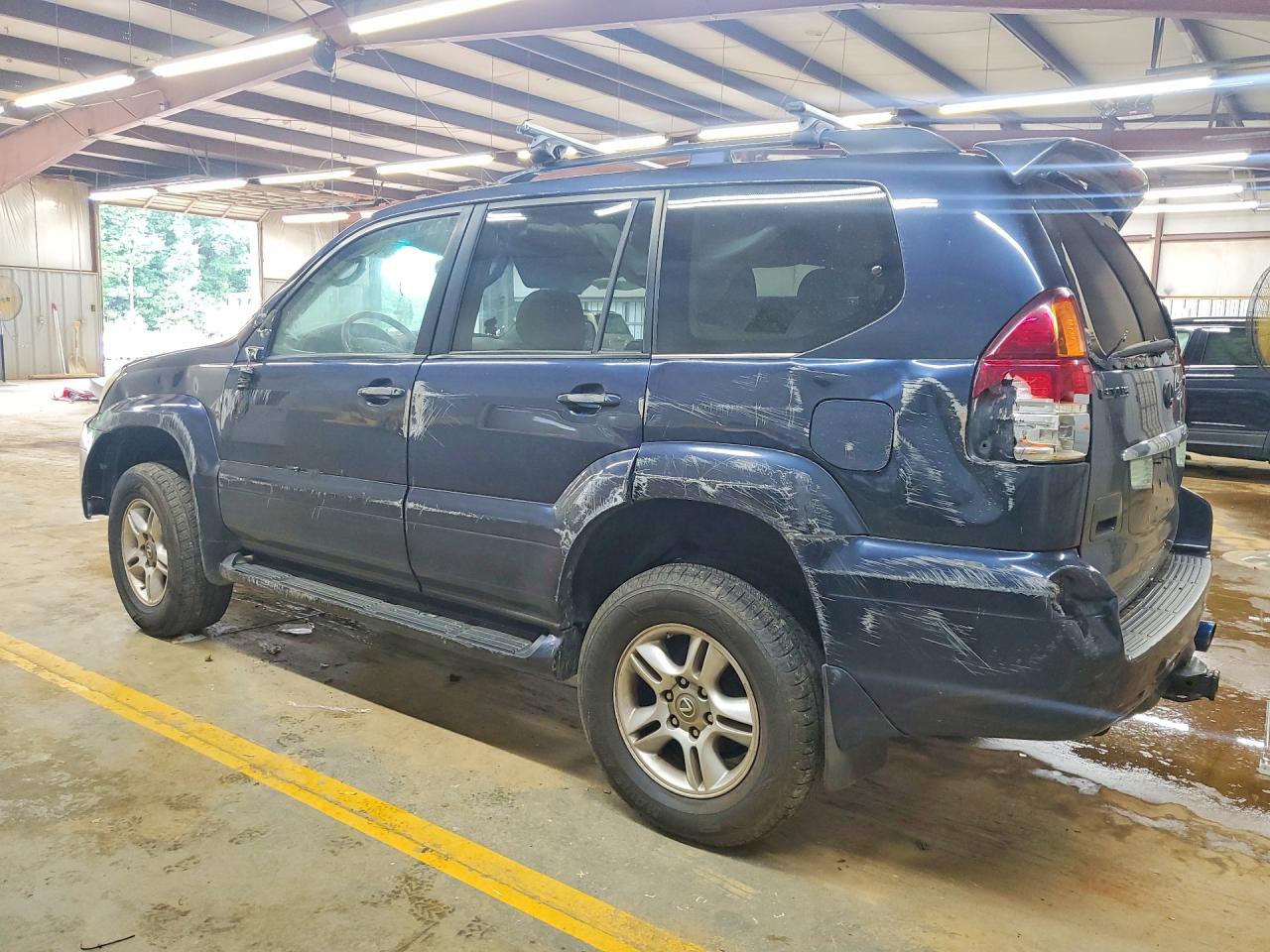 2004 LEXUS GX