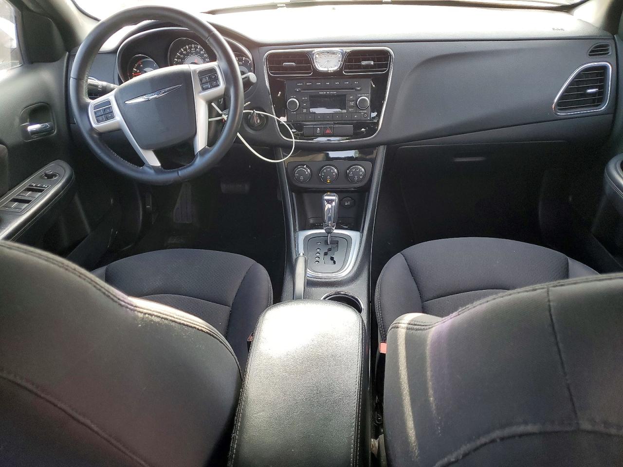 2013 CHRYSLER 200