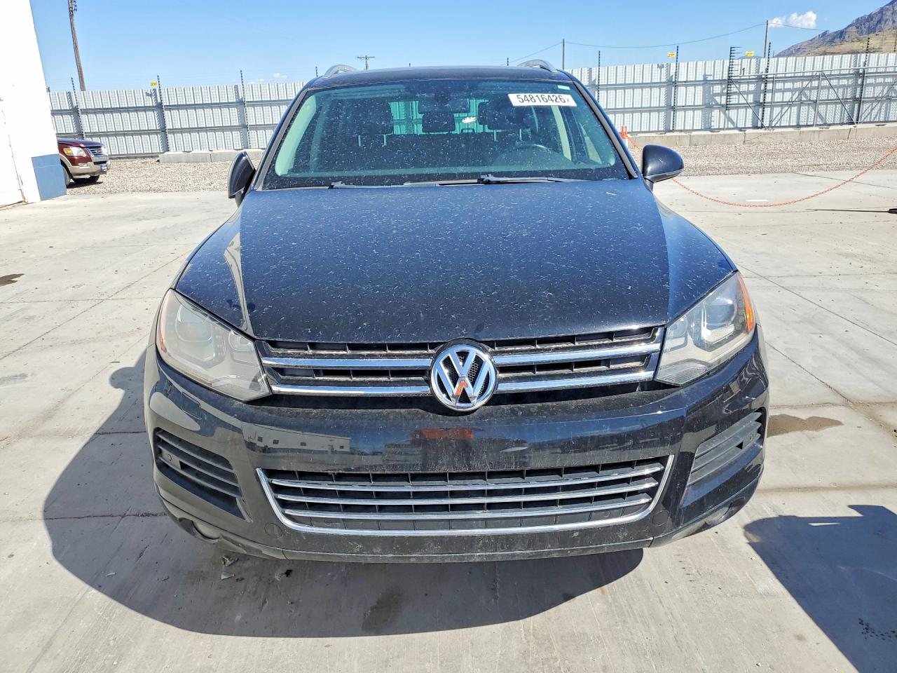 2011 VOLKSWAGEN TOUAREG