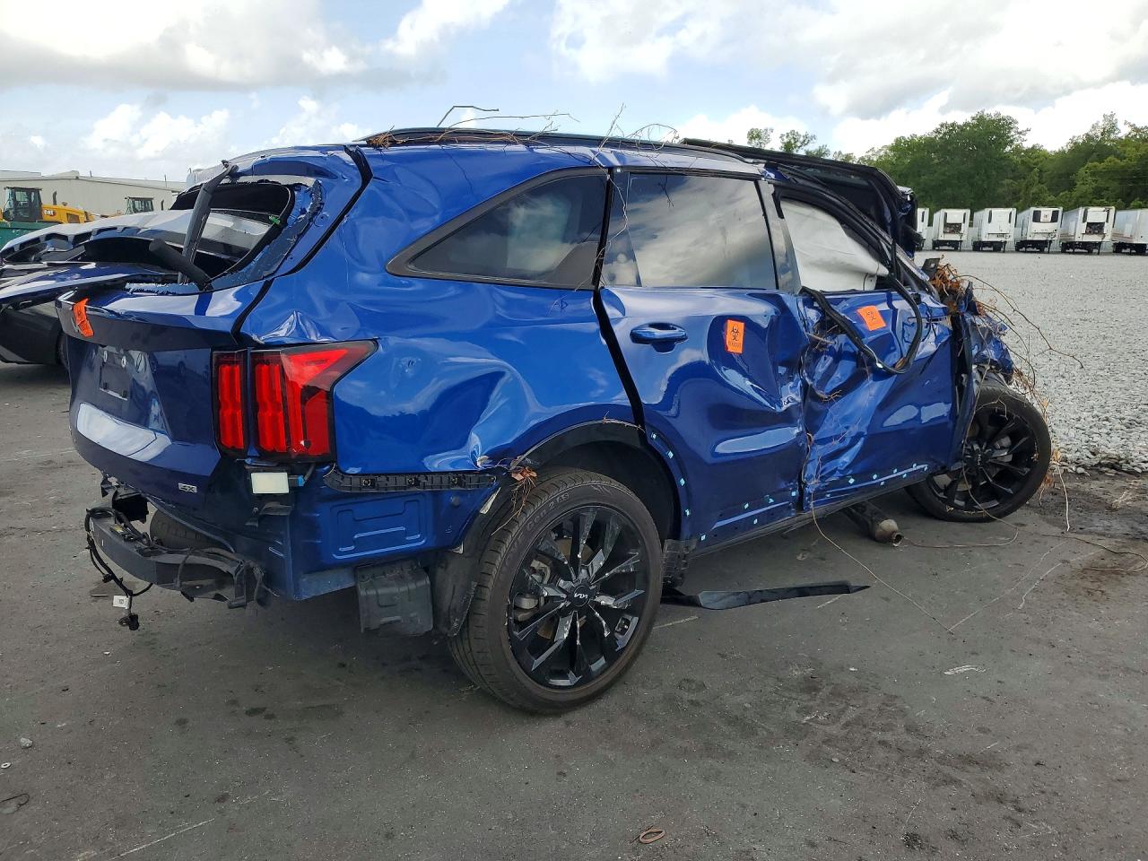 2023 KIA SORENTO