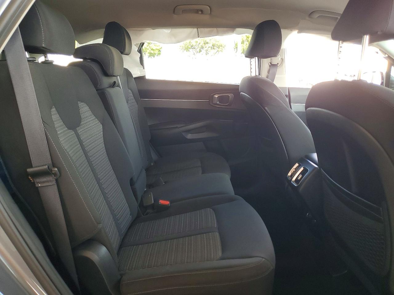 2023 KIA SORENTO