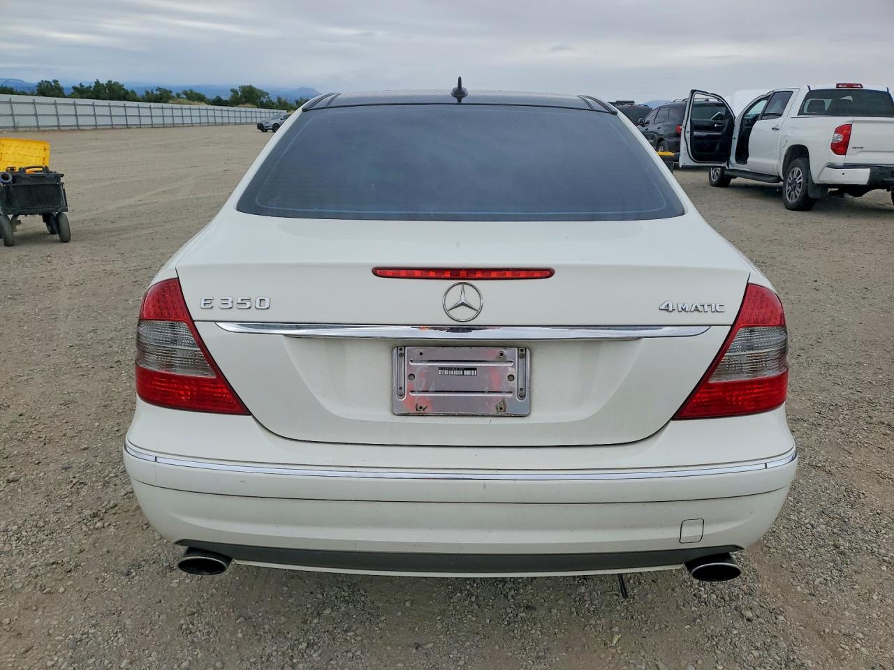 2009 MERCEDES-BENZ E-CLASS