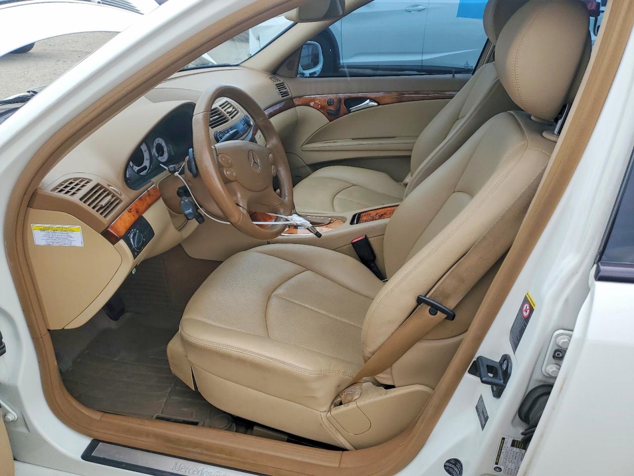2009 MERCEDES-BENZ E-CLASS