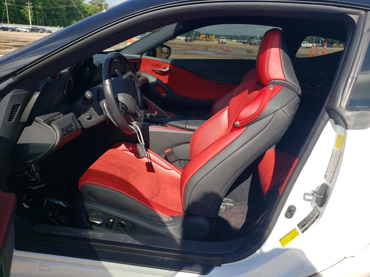 2022 LEXUS LC500