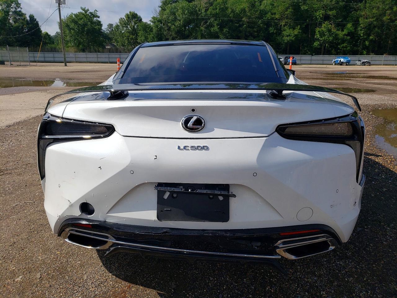 2022 LEXUS LC500