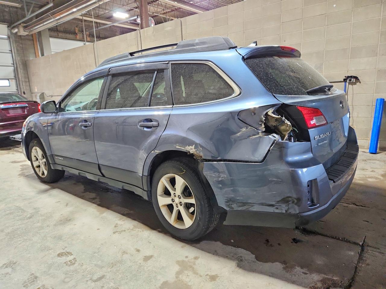 2013 SUBARU OUTBACK