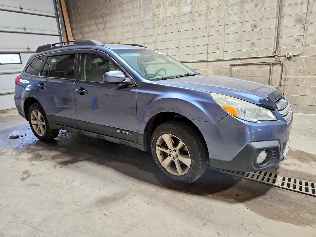 2013 SUBARU OUTBACK