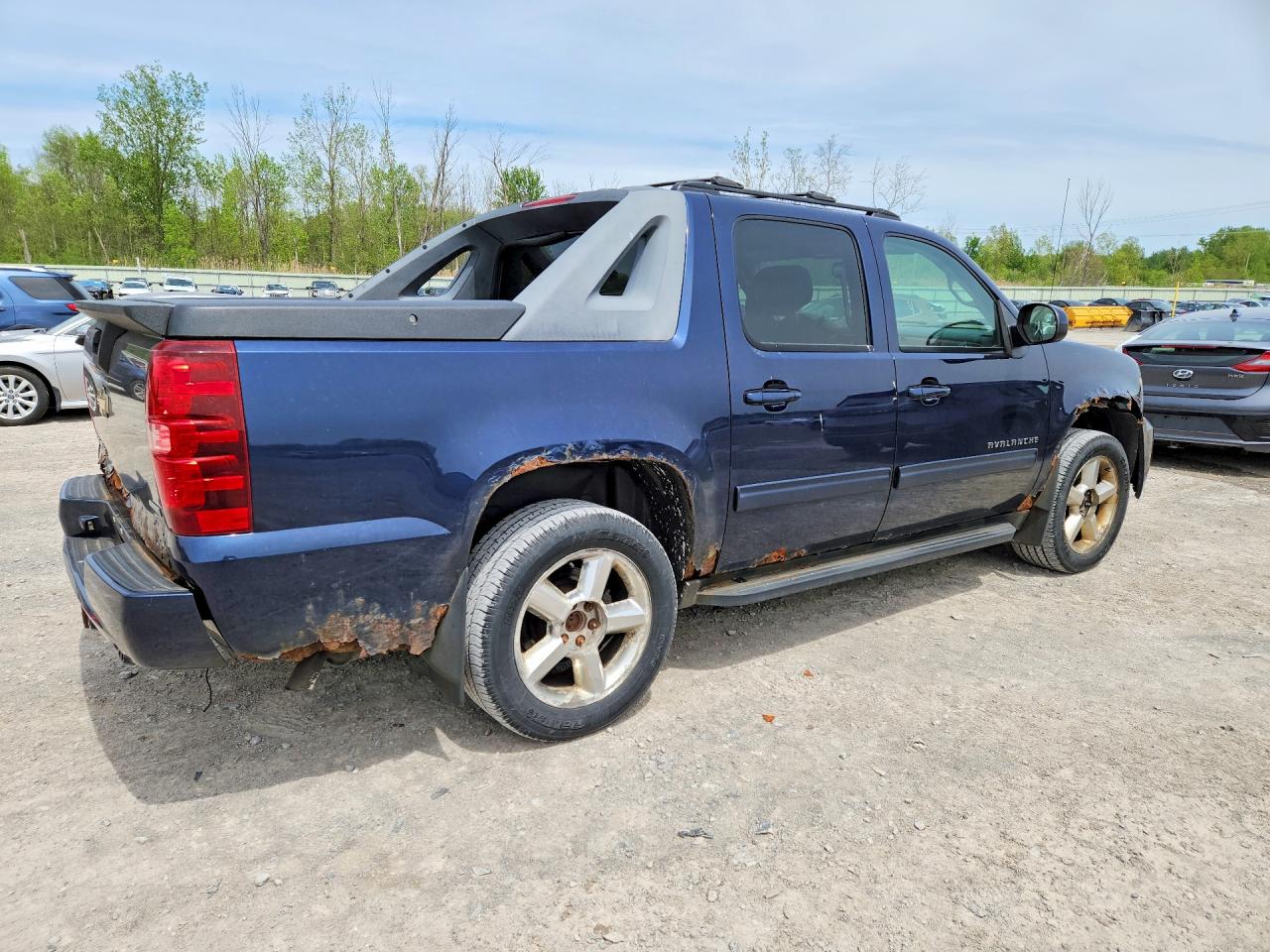 2011 CHEVROLET AVALANCHE