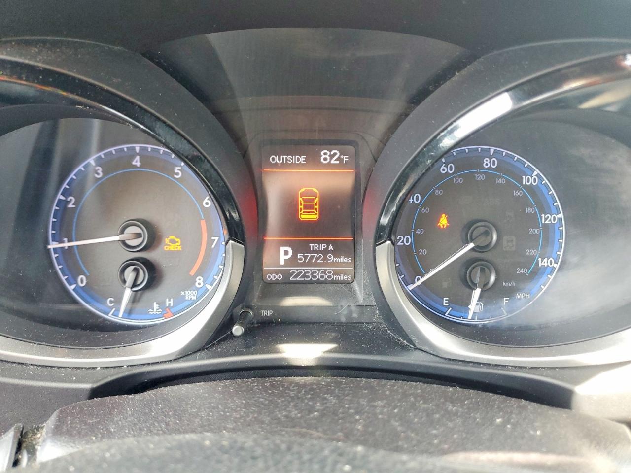 2016 TOYOTA COROLLA