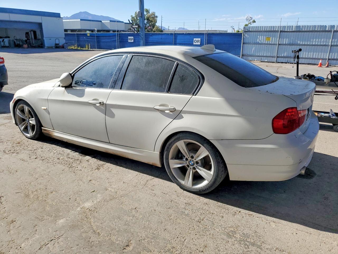 2011 BMW 3 SERIES