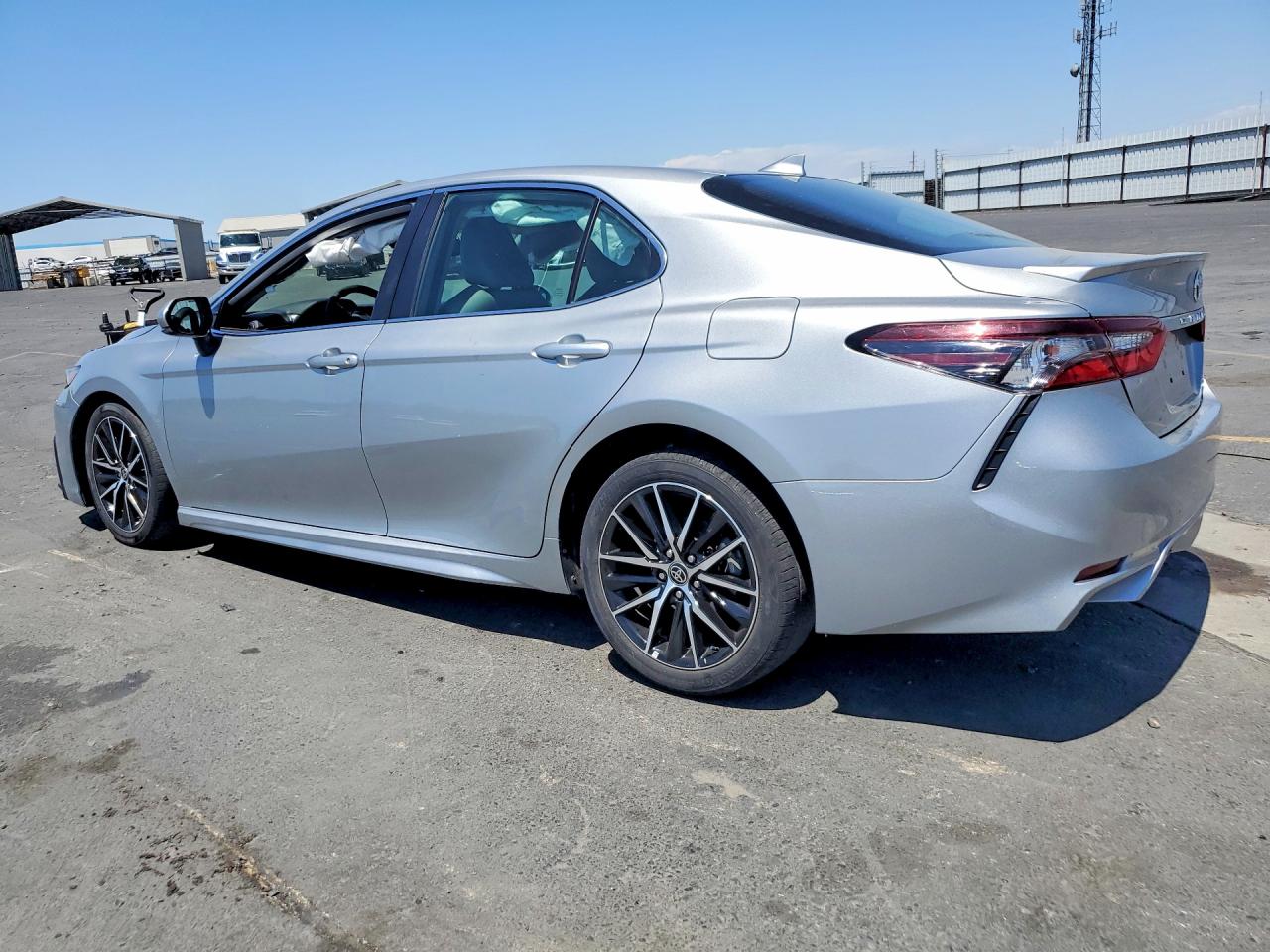 2021 TOYOTA CAMRY