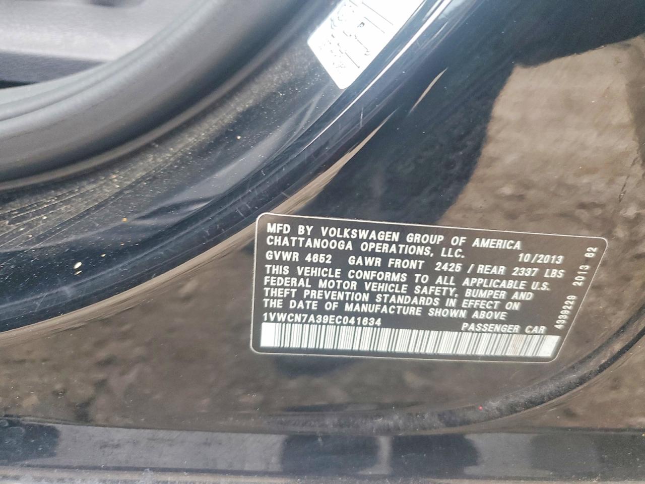 2014 VOLKSWAGEN PASSAT