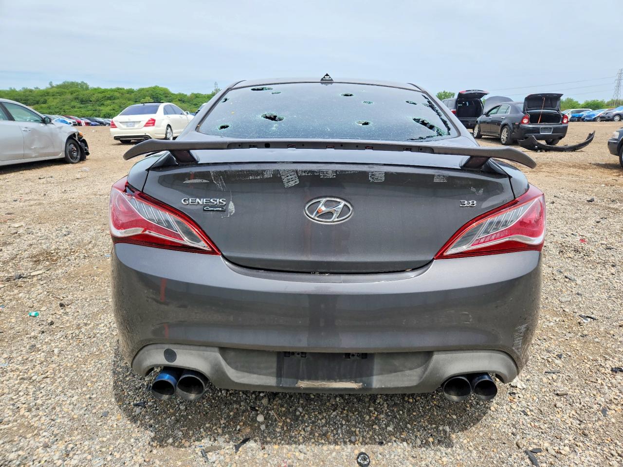 2013 HYUNDAI GENESIS