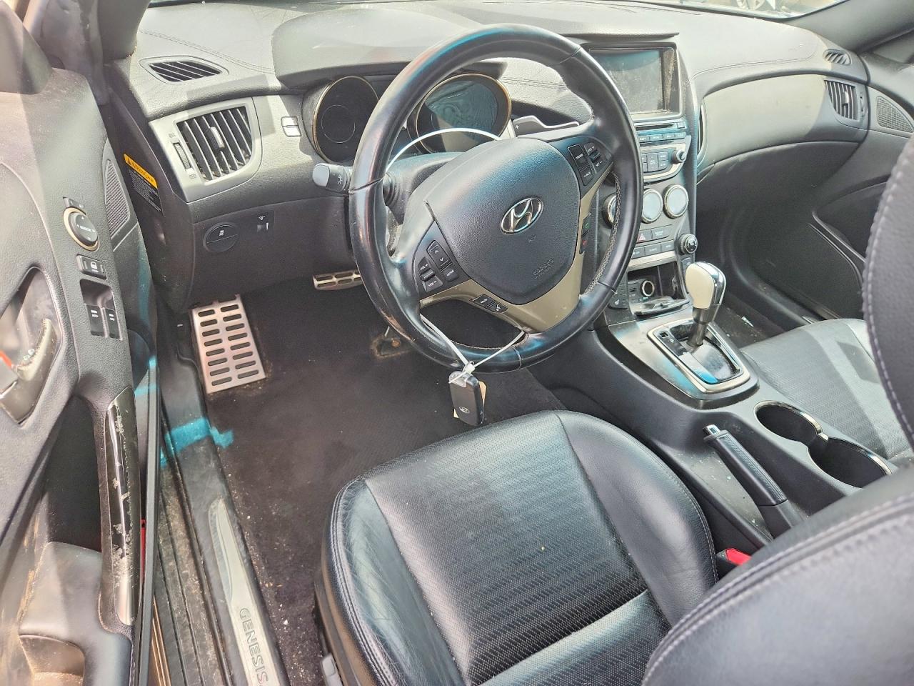 2013 HYUNDAI GENESIS
