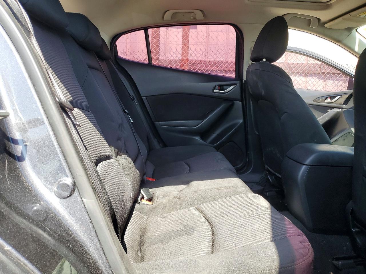 2015 MAZDA 3
