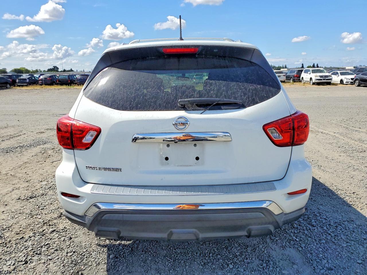 2017 NISSAN PATHFINDER