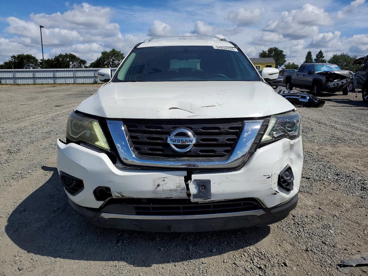 2017 NISSAN PATHFINDER