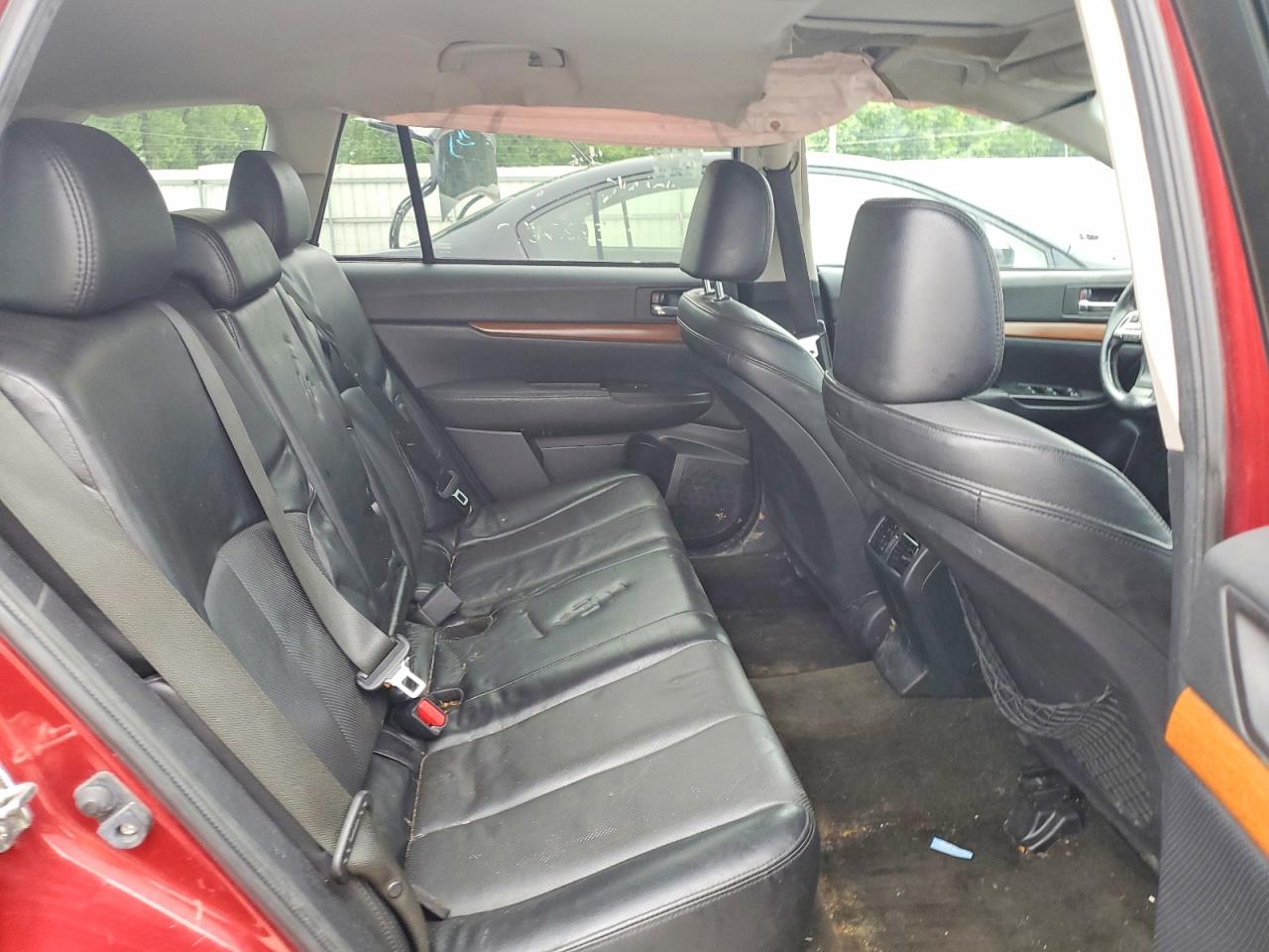 2014 SUBARU OUTBACK