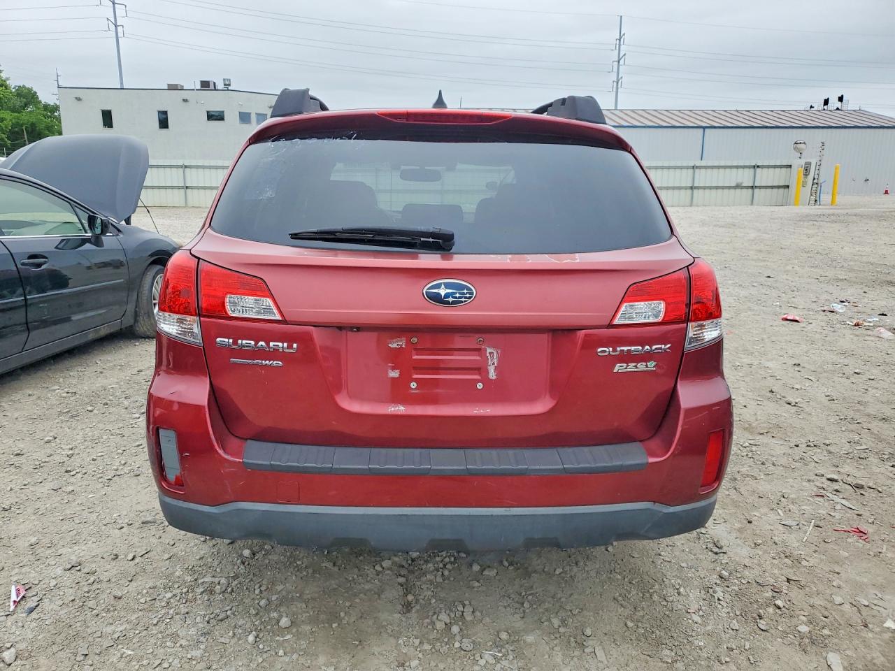 2014 SUBARU OUTBACK