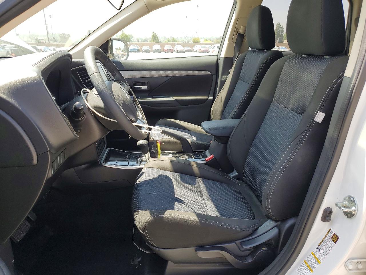 2017 MITSUBISHI OUTLANDER