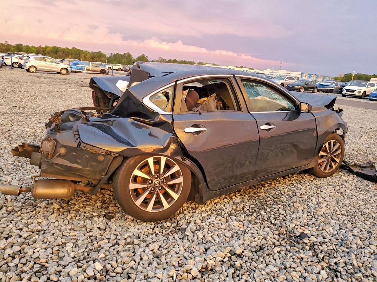 2017 NISSAN ALTIMA