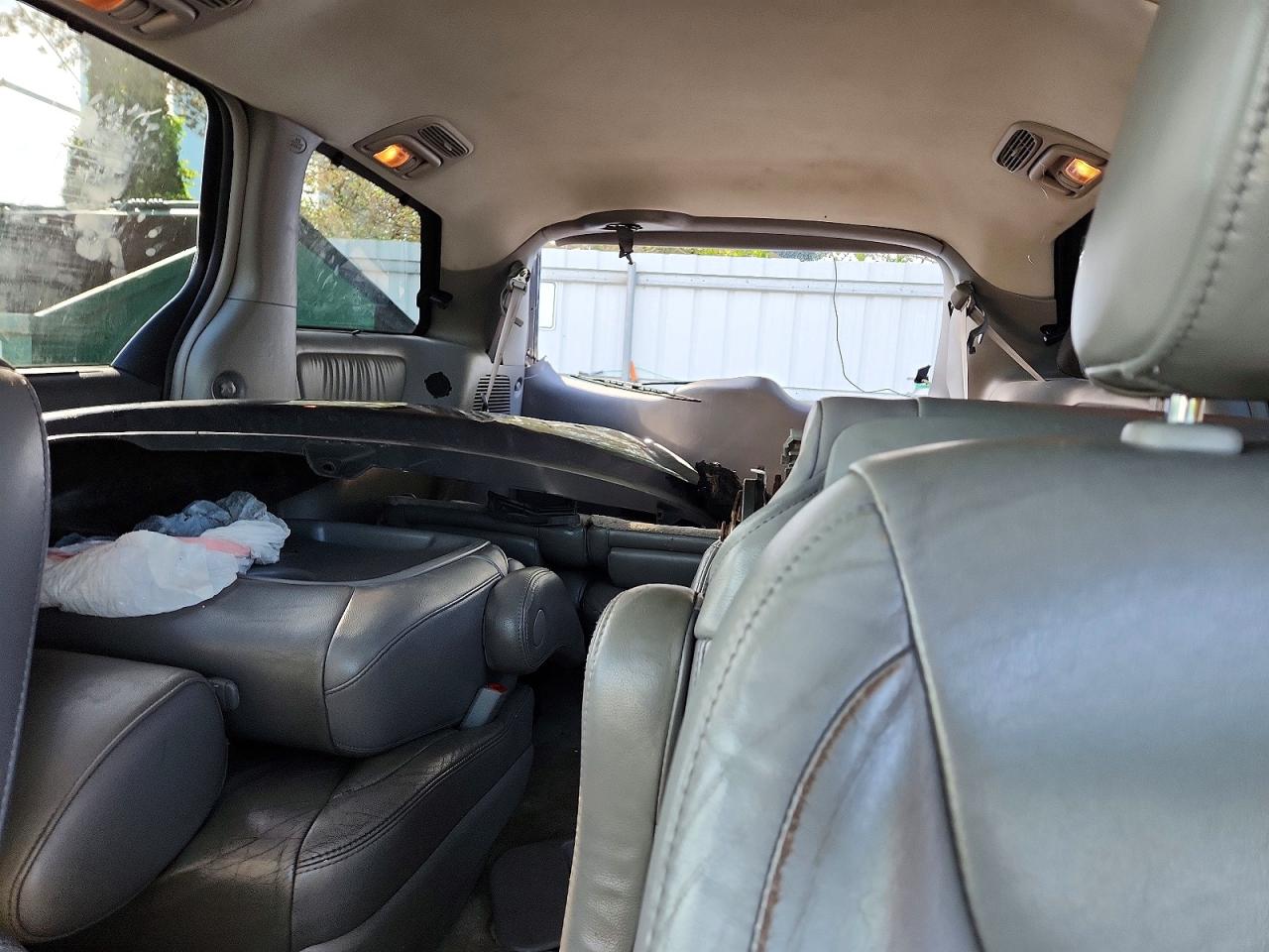 2009 TOYOTA SIENNA
