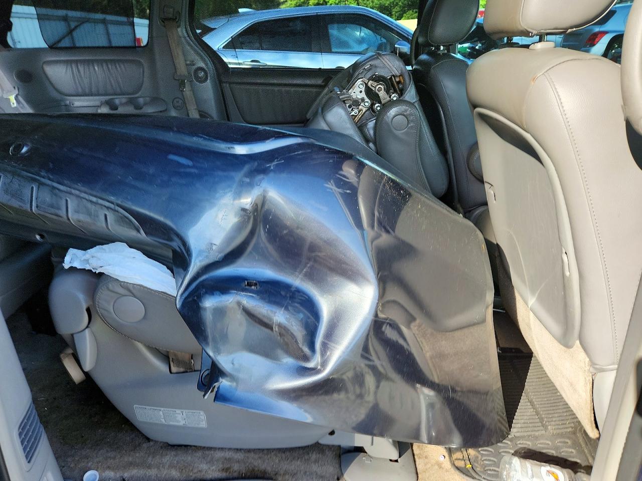 2009 TOYOTA SIENNA