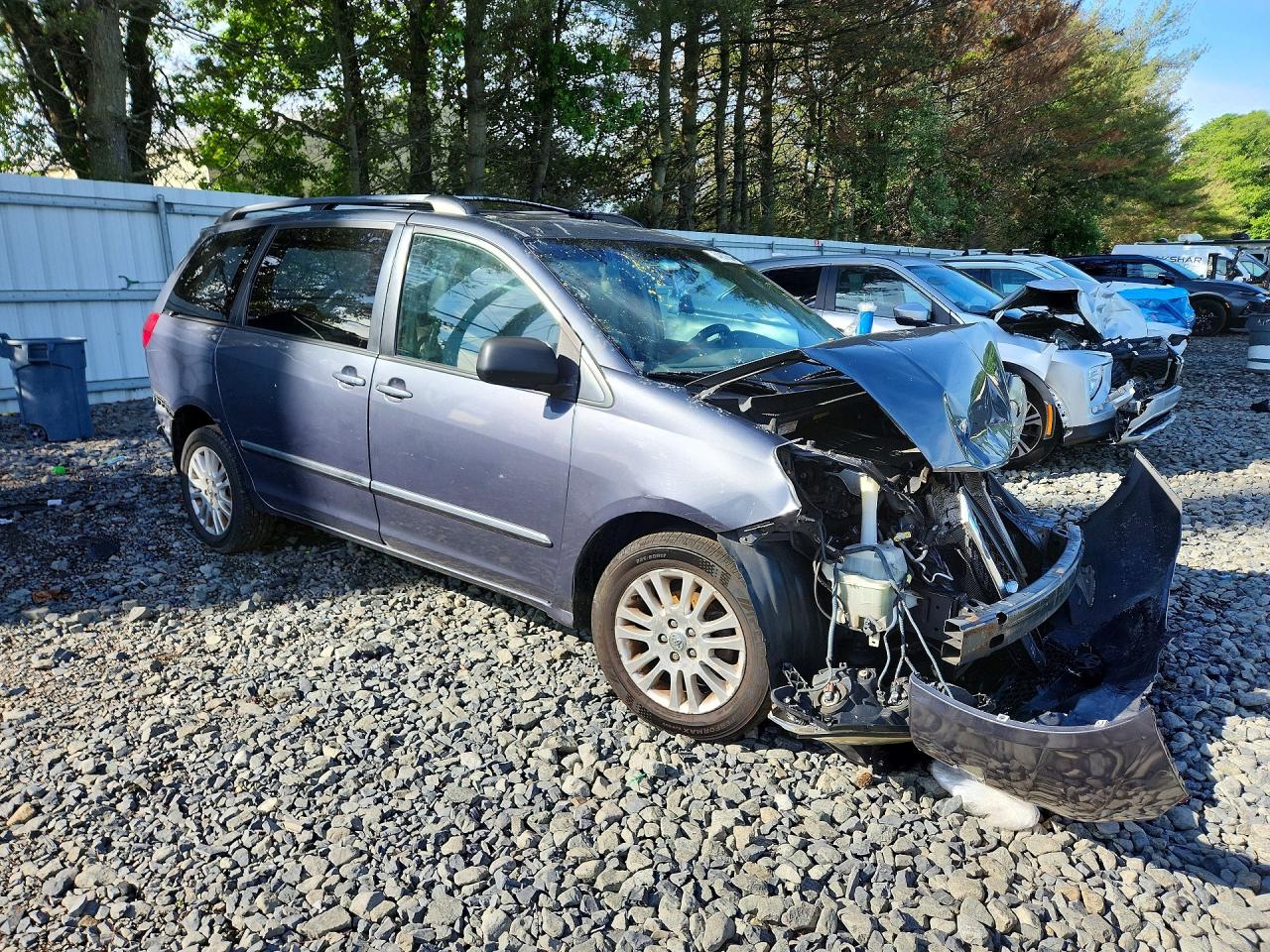 2009 TOYOTA SIENNA