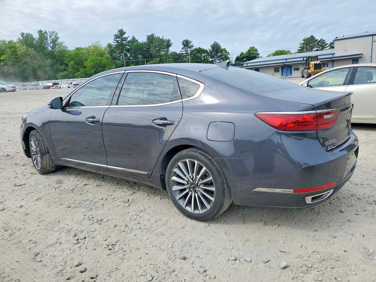 2018 KIA CADENZA