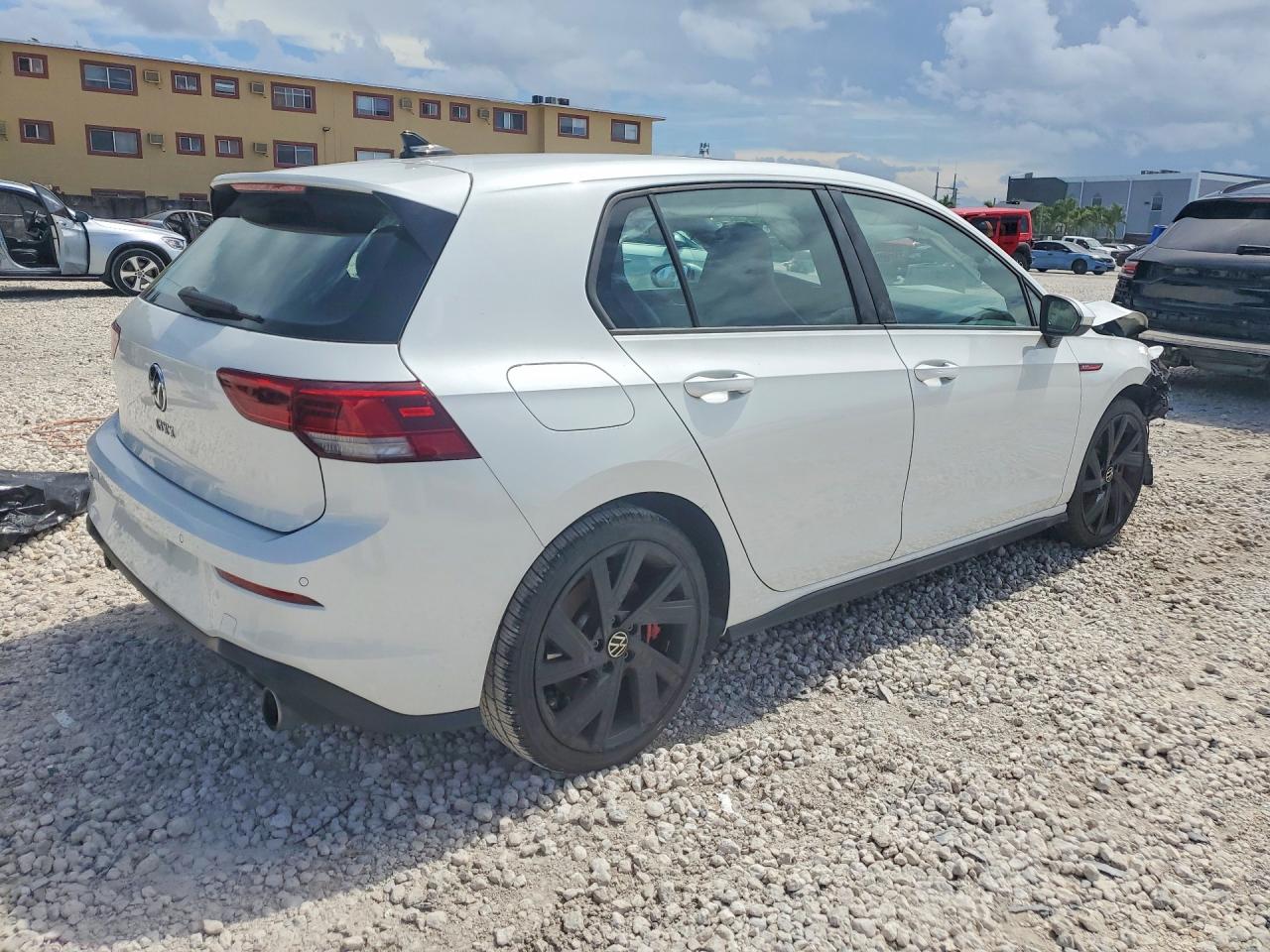 2022 VOLKSWAGEN GTI
