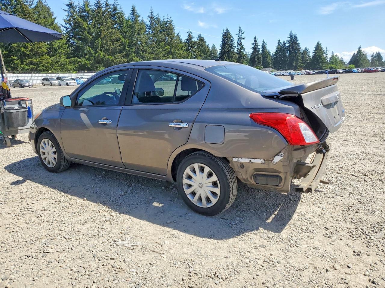 2013 NISSAN VERSA