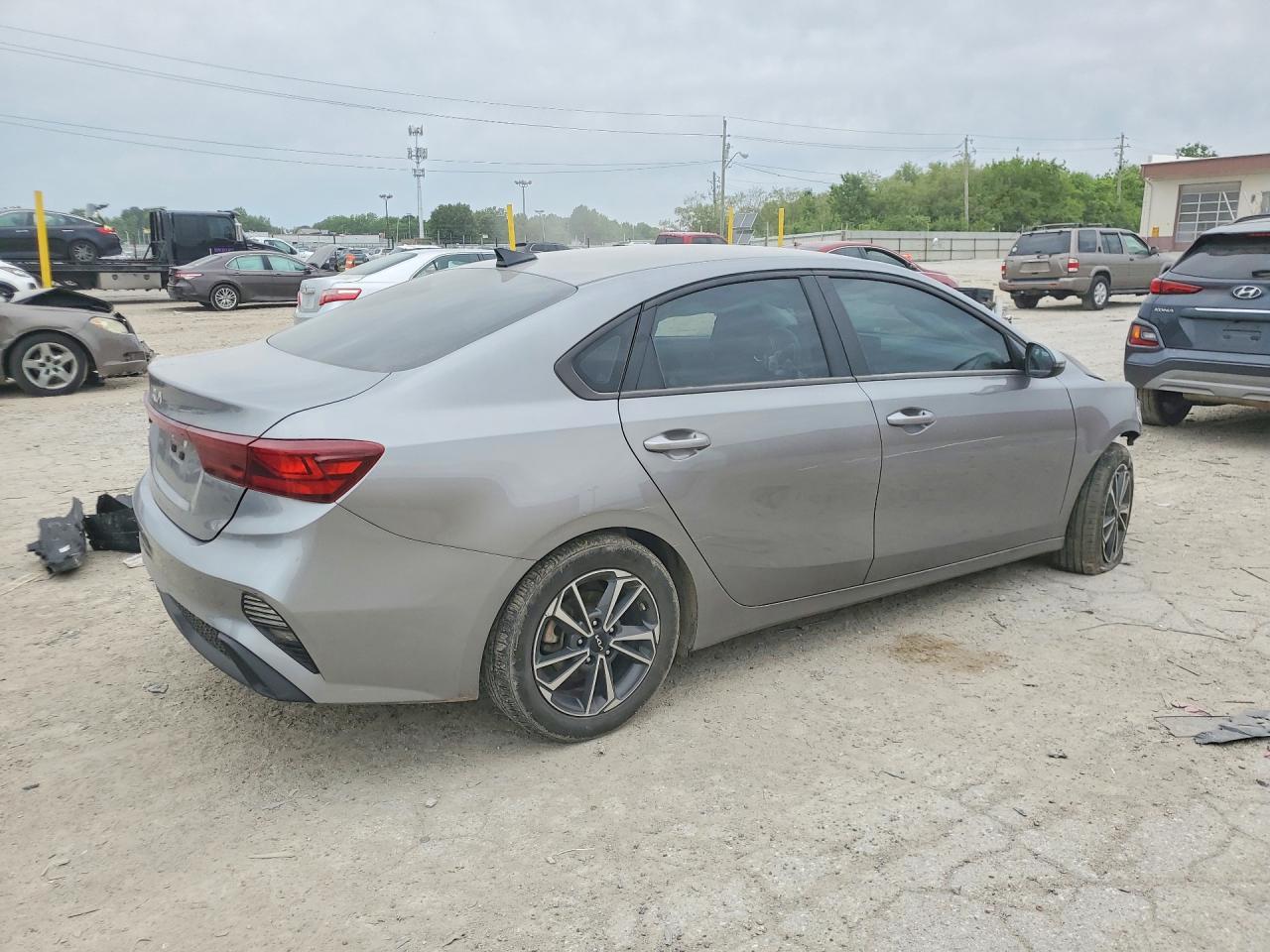 2022 KIA FORTE LXS
