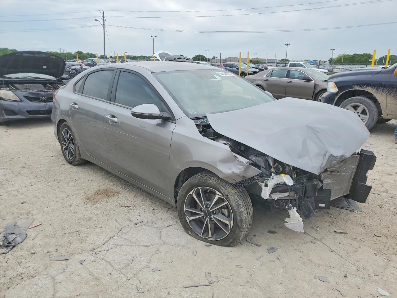 2022 KIA FORTE LXS