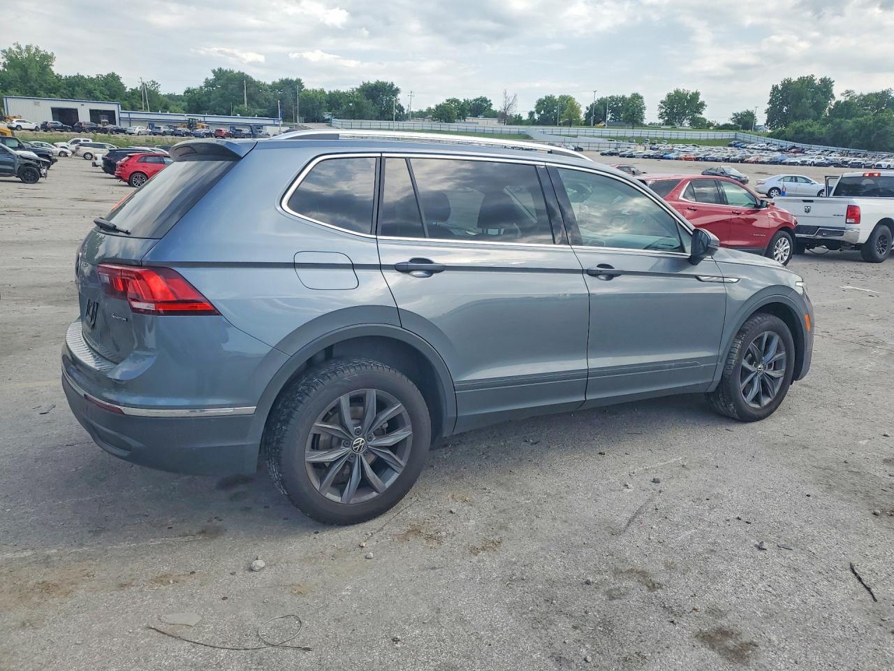 2022 VOLKSWAGEN TIGUAN