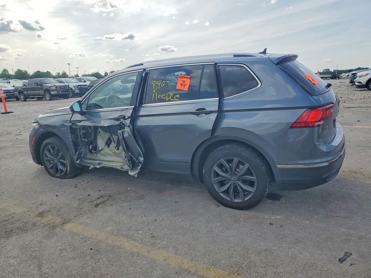2022 VOLKSWAGEN TIGUAN