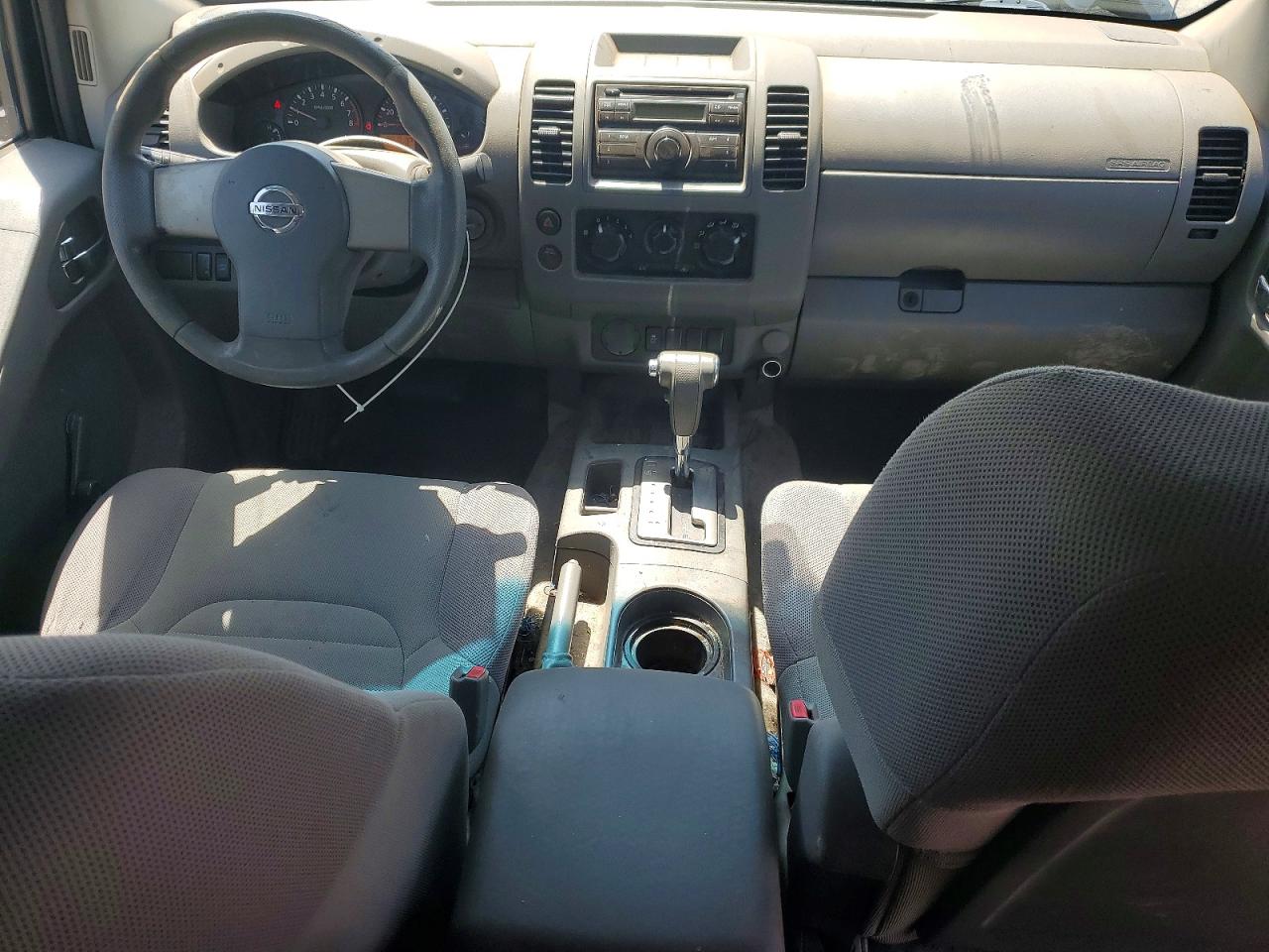2012 NISSAN FRONTIER