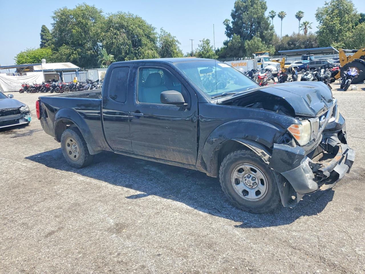 2012 NISSAN FRONTIER