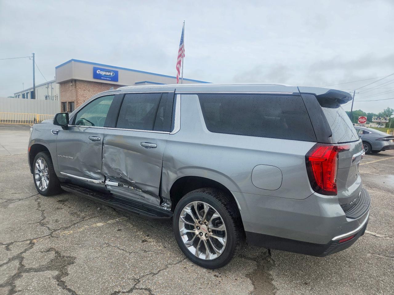 2023 GMC YUKON