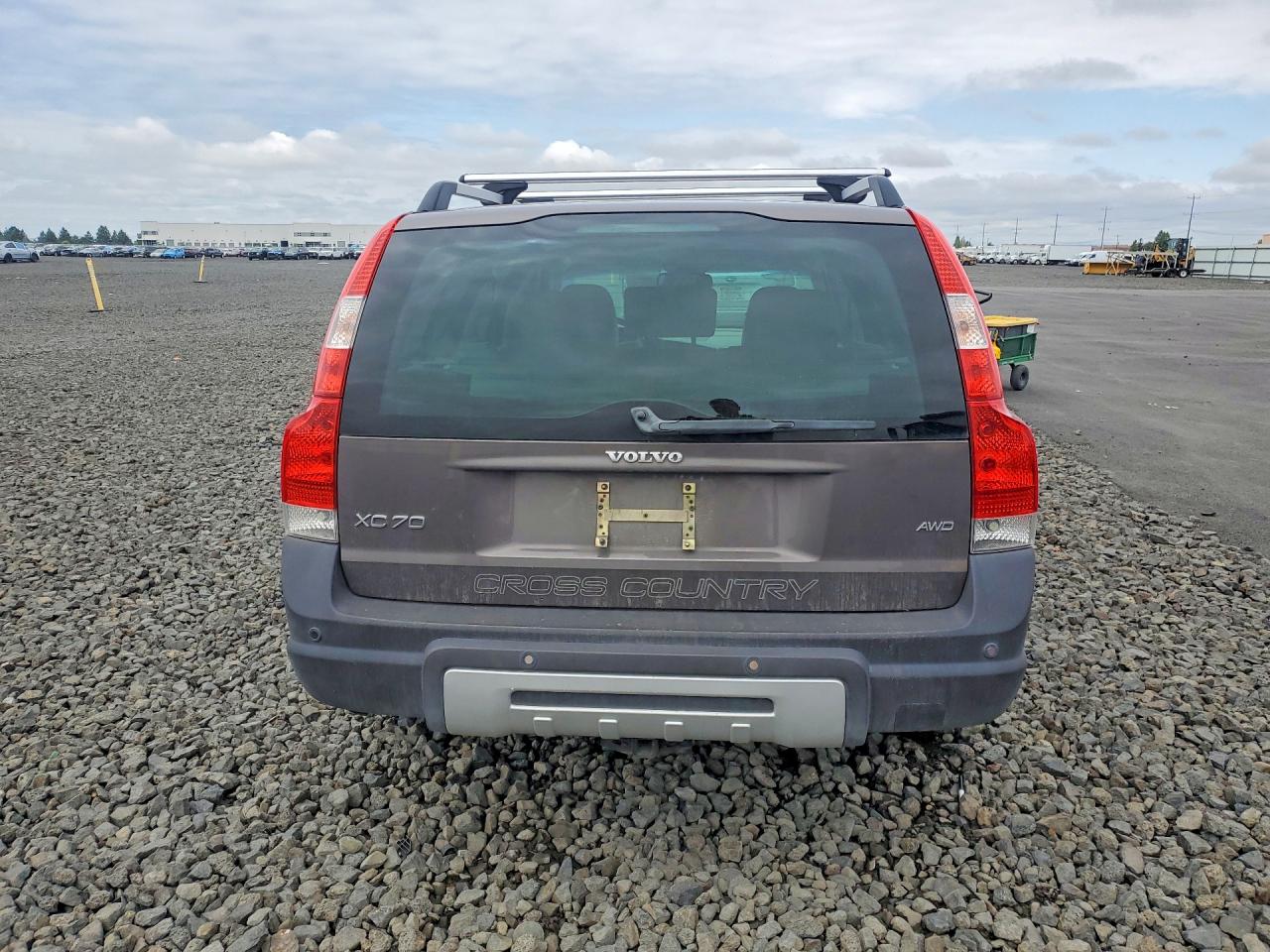 2006 VOLVO XC70