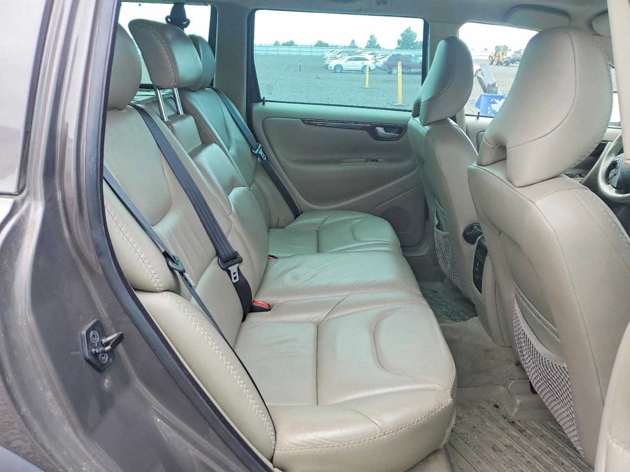 2006 VOLVO XC70