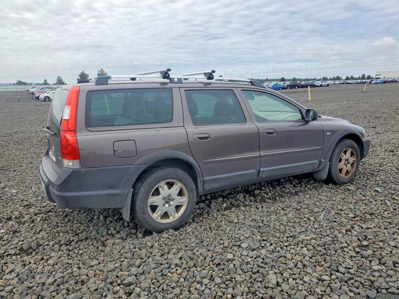 2006 VOLVO XC70