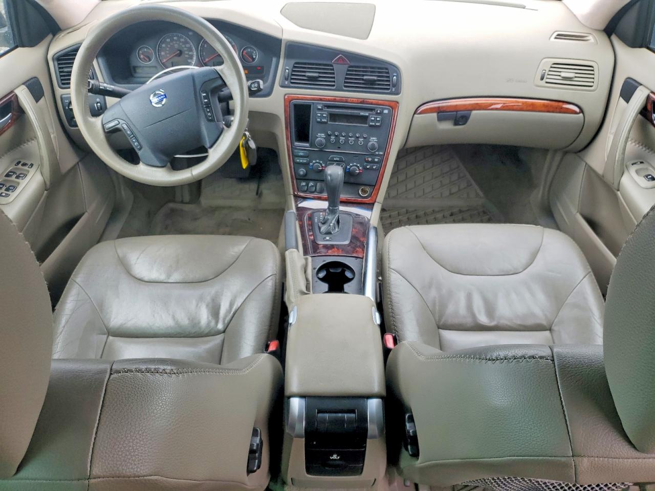 2006 VOLVO XC70