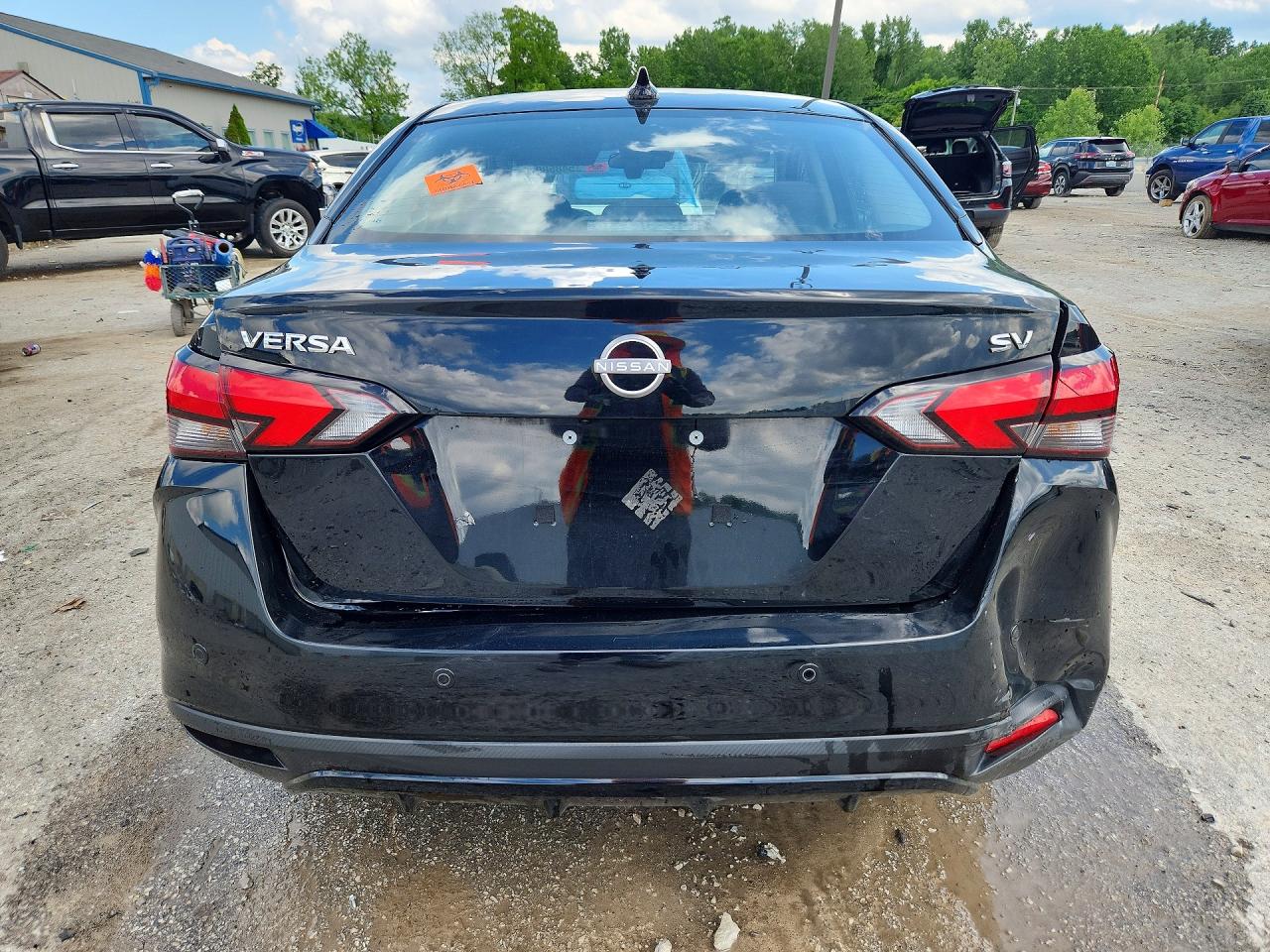 2023 NISSAN VERSA
